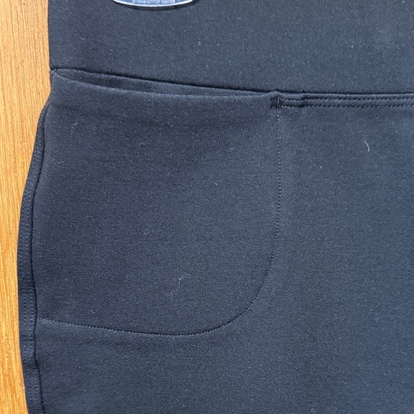 Quince Women's Black Leggings Like New - Picture 3 of 7